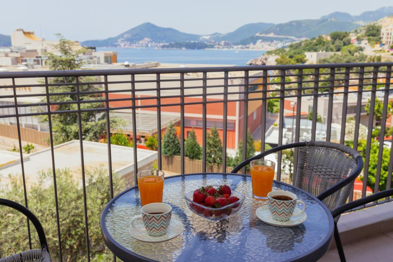 Apartments My Przno Sveti Stefan Luaran gambar
