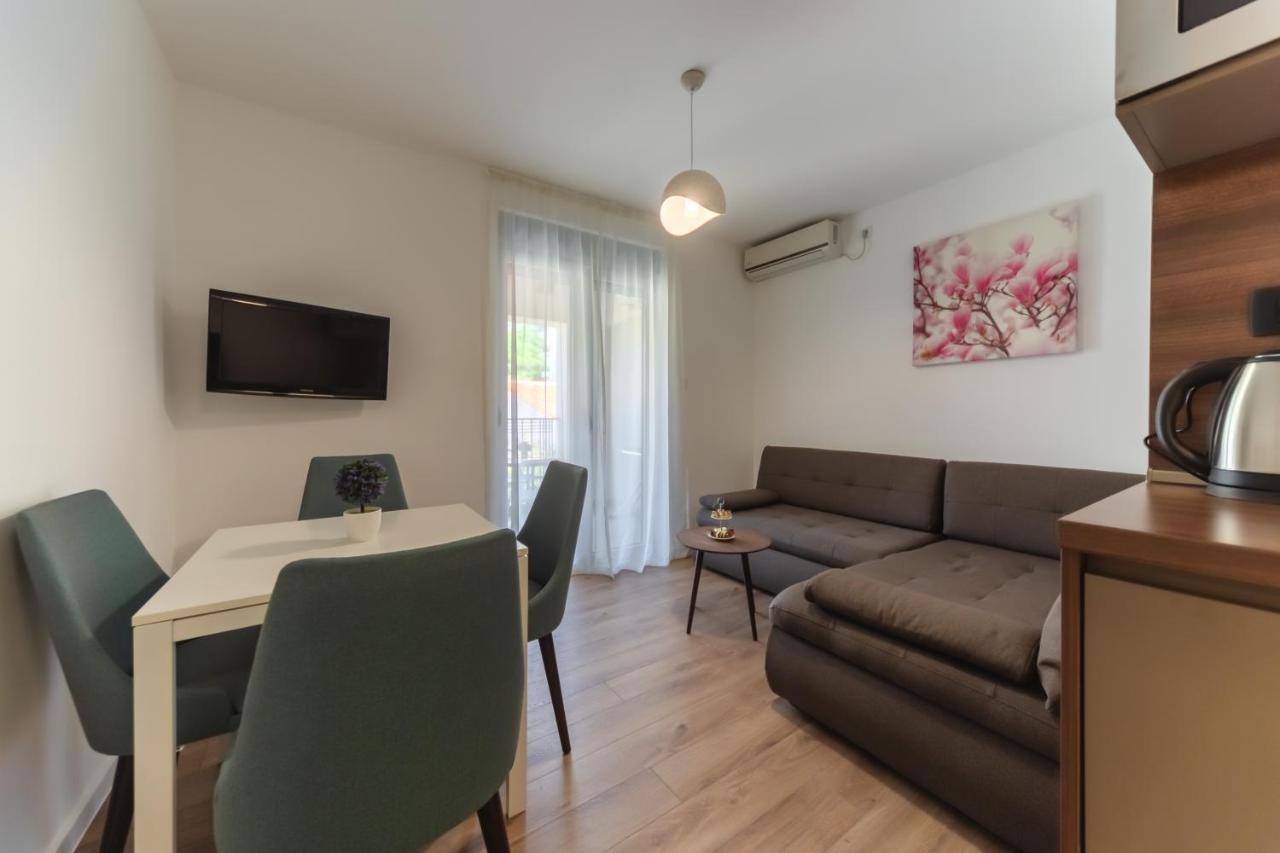 Apartments My Przno Sveti Stefan Luaran gambar