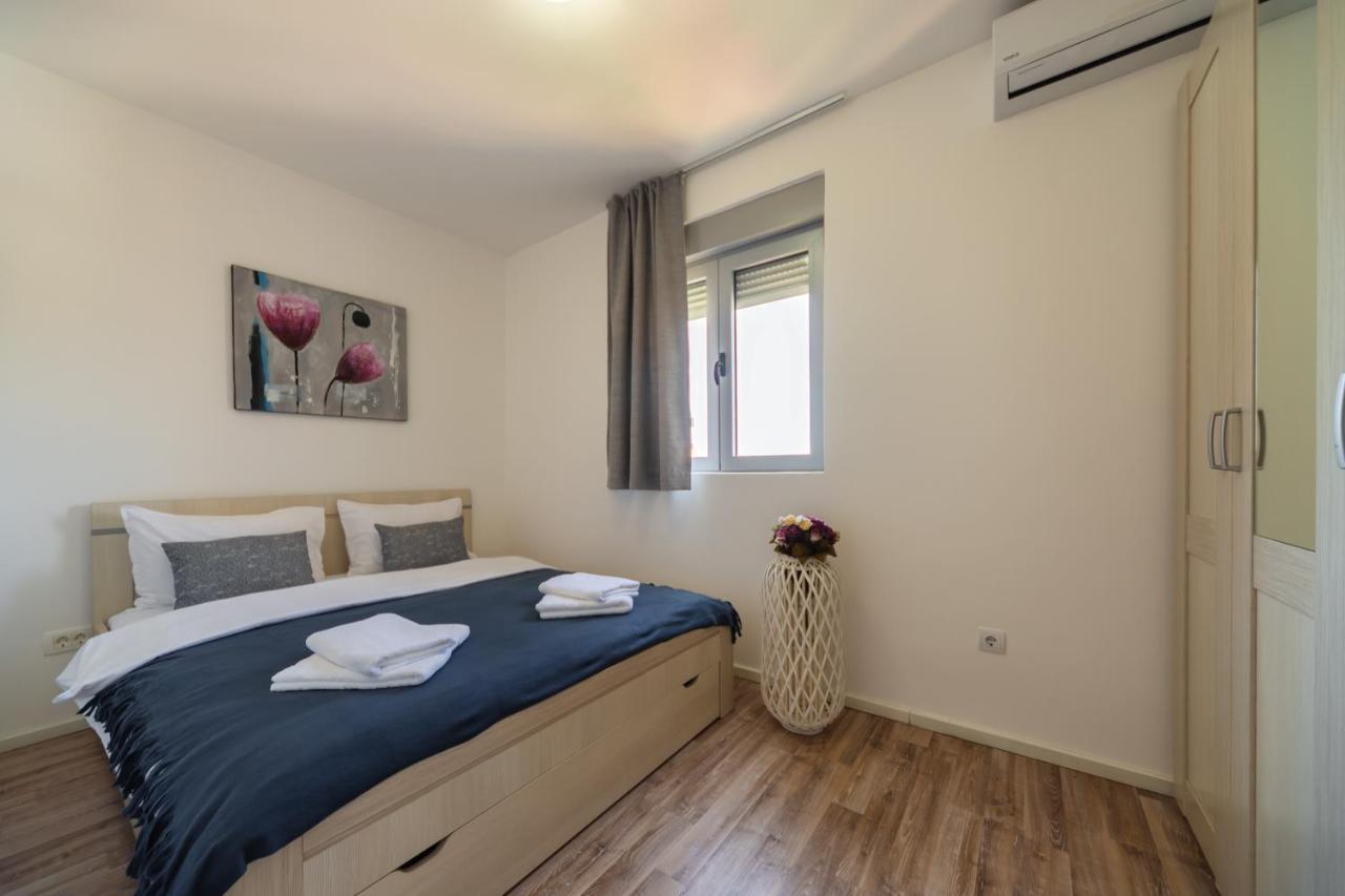 Apartments My Przno Sveti Stefan Luaran gambar