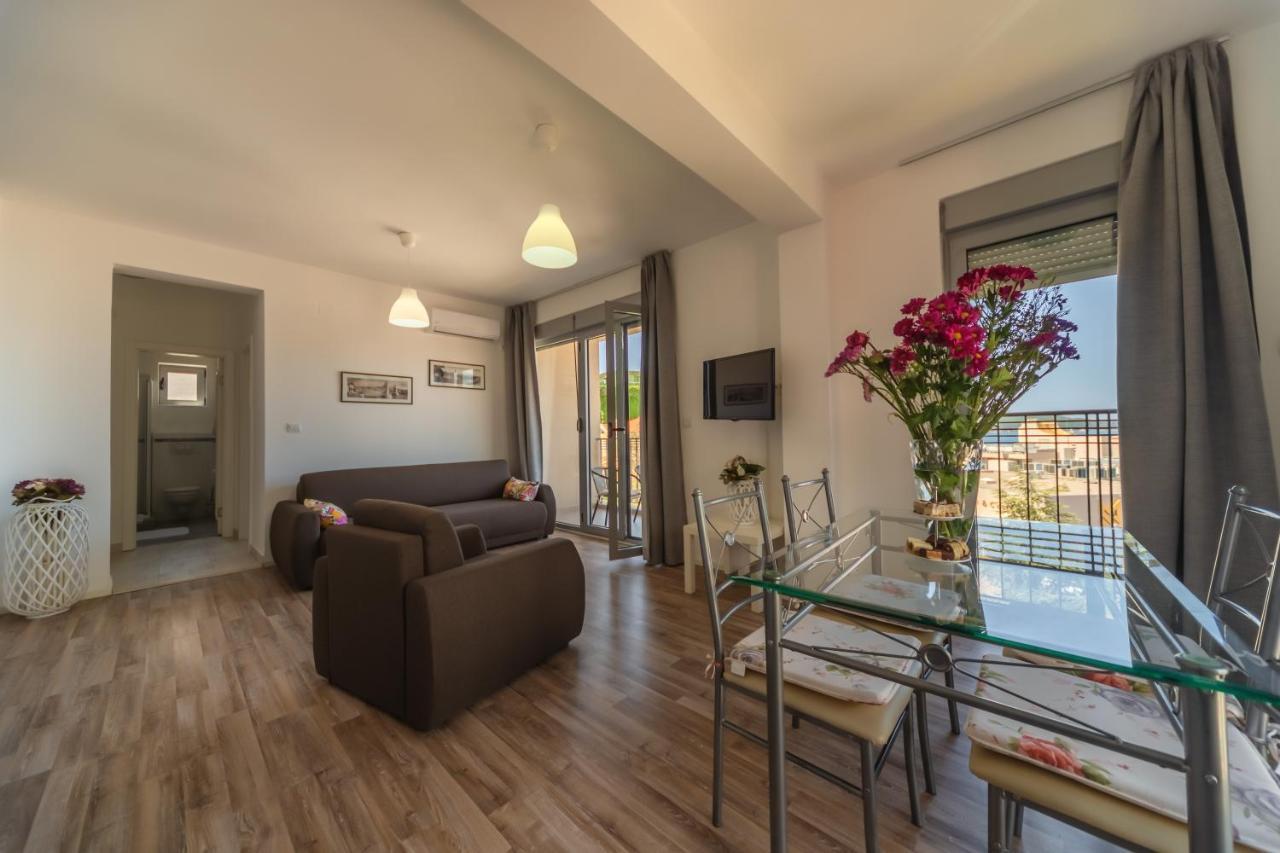 Apartments My Przno Sveti Stefan Luaran gambar