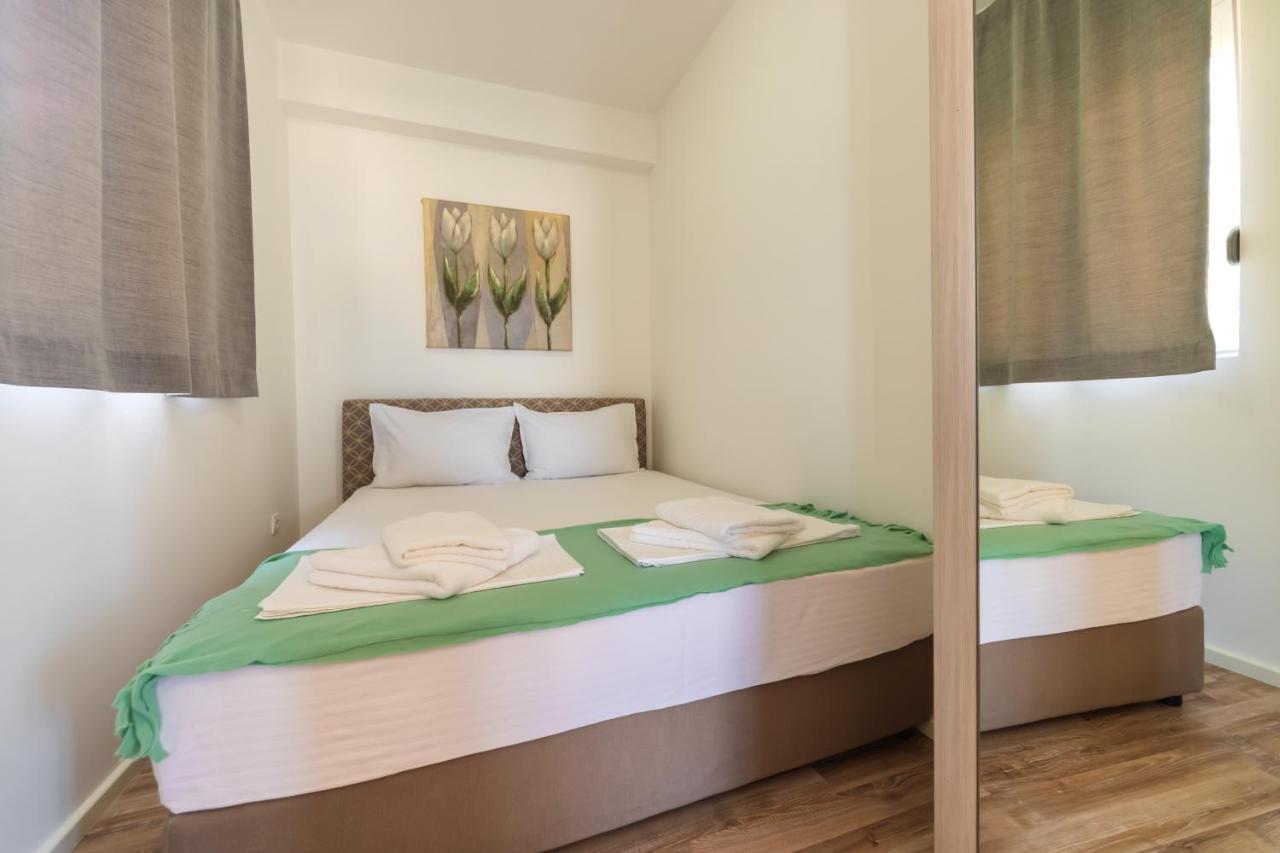 Apartments My Przno Sveti Stefan Luaran gambar