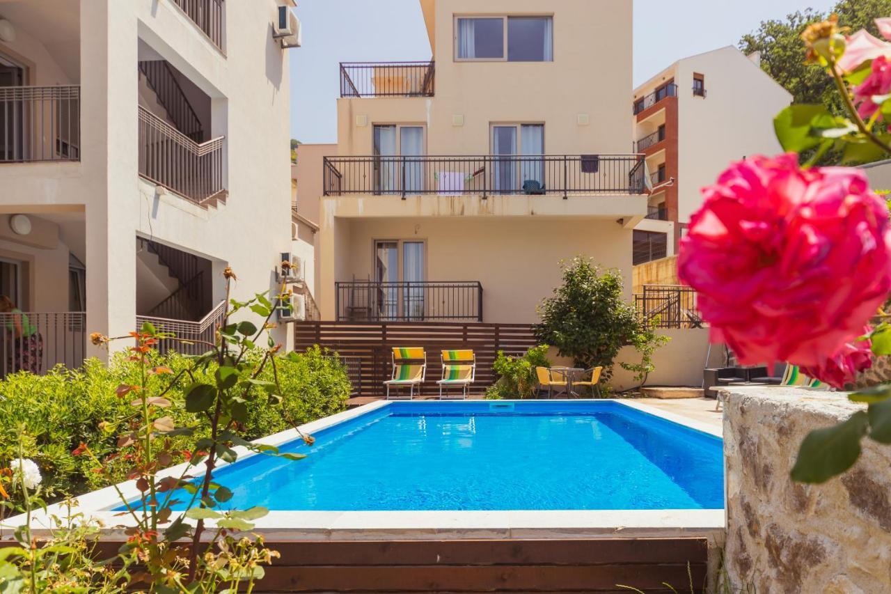Apartments My Przno Sveti Stefan Luaran gambar