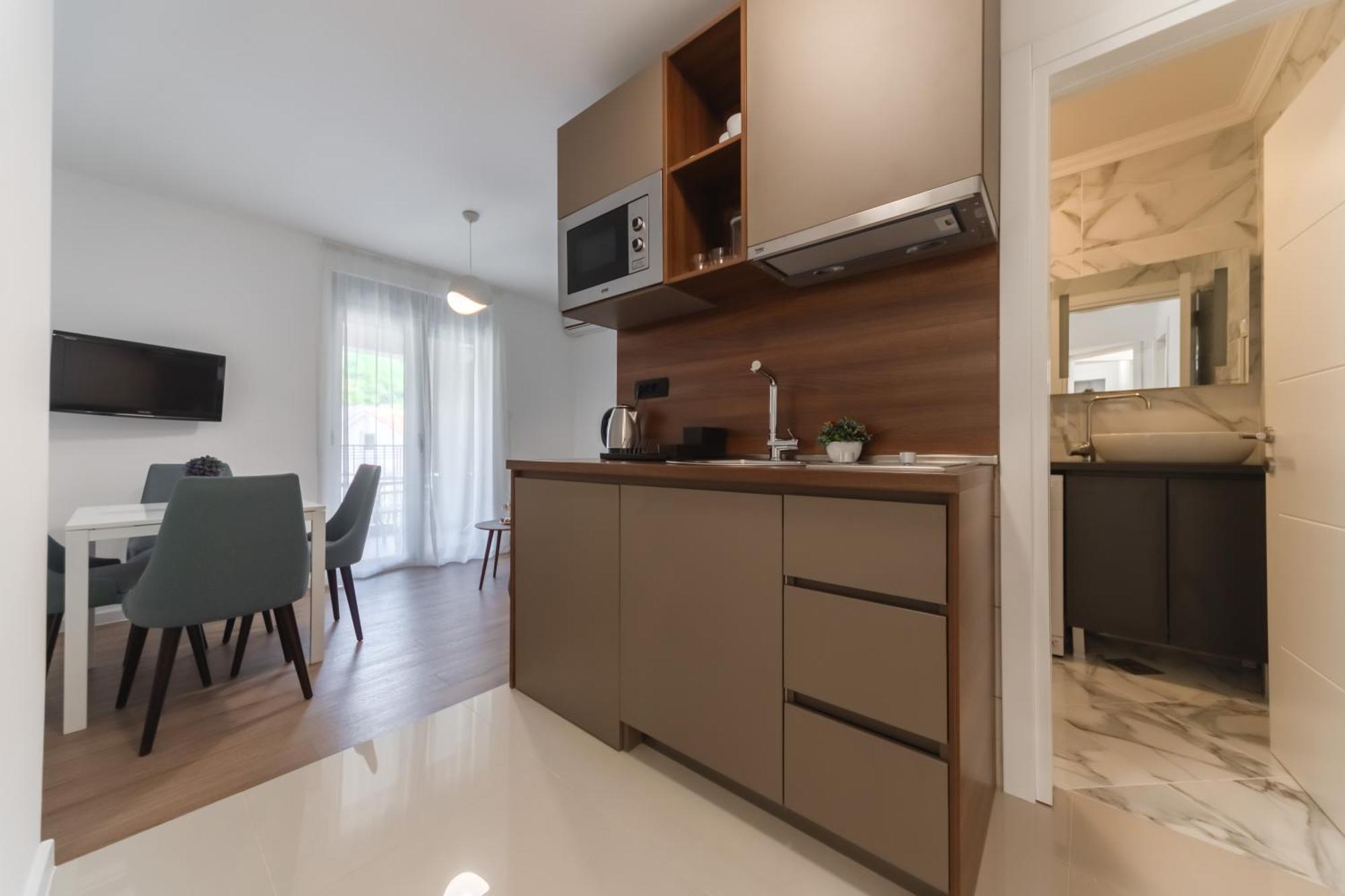 Apartments My Przno Sveti Stefan Bilik gambar